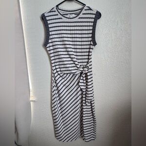 Maurices Gray and White Tie Front Midi Sundress